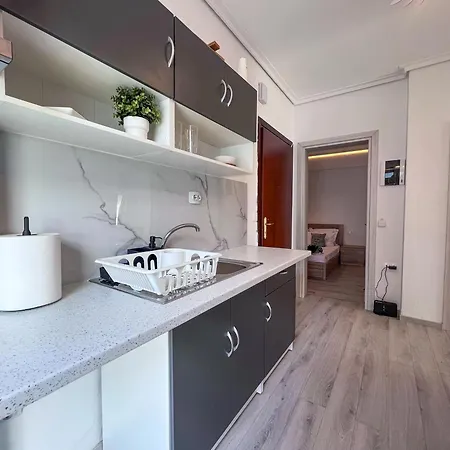 شقة Adalina Apartament- *